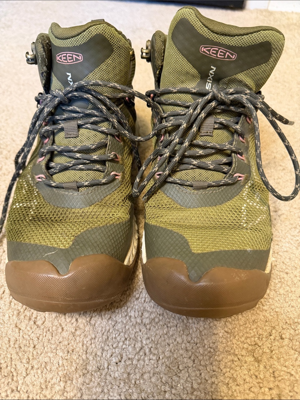 KEEN NXIS EVO Mid Olive Green Waterproof Hiking Boots Size 8